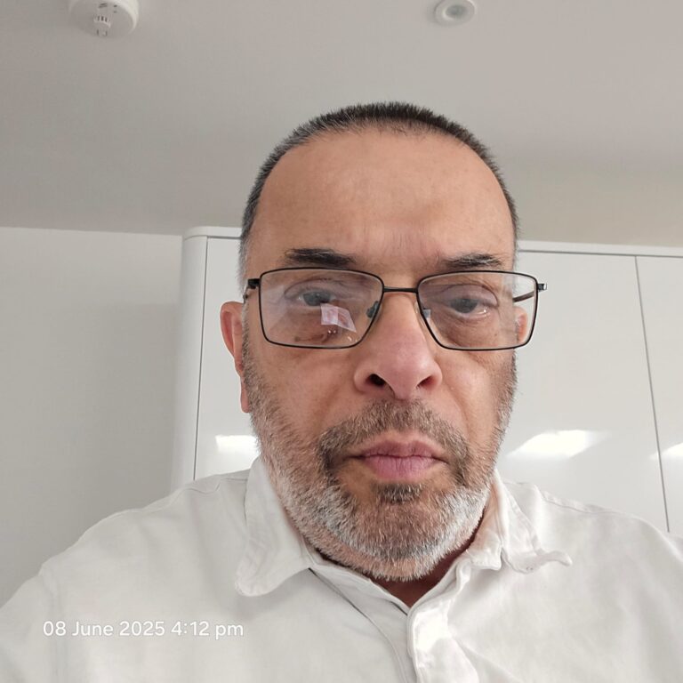Nazir_Parkar_Profile